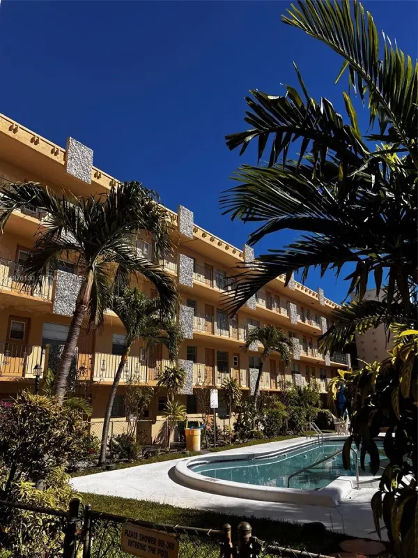 2145 Pierce Street, Unit 105, Hollywood, FL, 33020