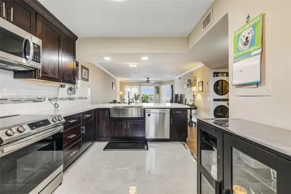 10346 NW 24th Place 304, Sunrise, FL 33322