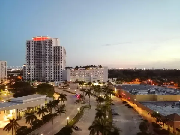 1720 Harrison Street, Unit 10f, Hollywood, FL, 33020