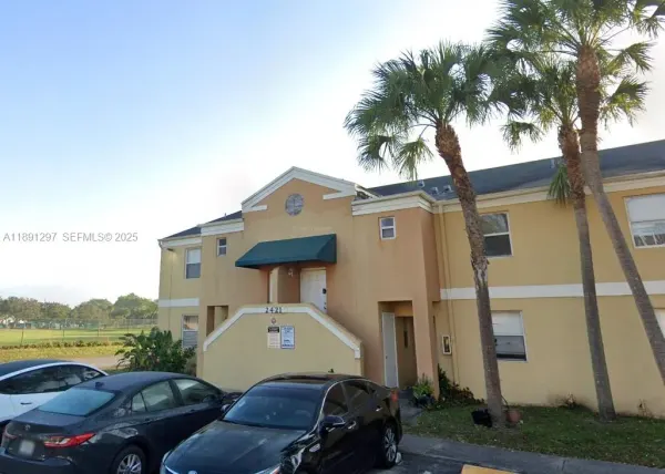 2421 NW 56th Avenue, Unit 2-102, Lauderhill, FL, 33313