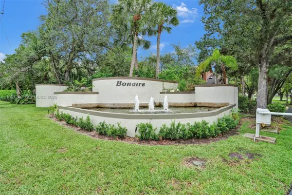 7780 NW 79th Avenue, Unit F6, Tamarac, FL, 33321