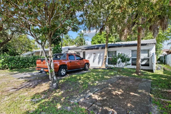 2227 Cleveland Street, Hollywood, FL, 33020