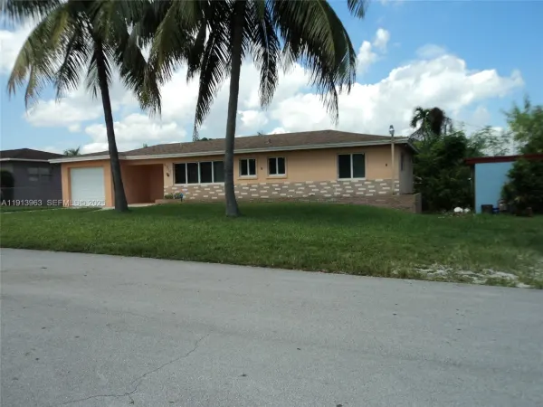 2611 Rodman Street, Hollywood, FL, 33020