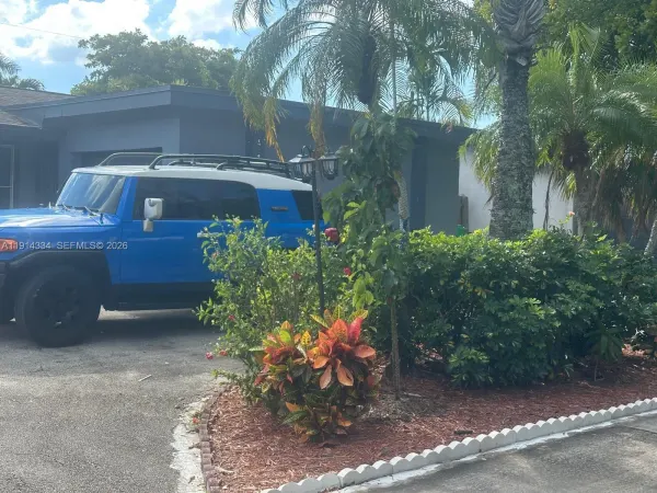 9530 Sunset Strip, Sunrise, FL, 33322