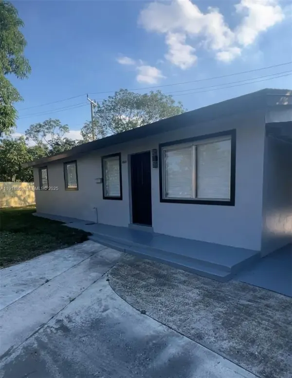 3820 SW 16th Street, Fort Lauderdale, FL, 33312