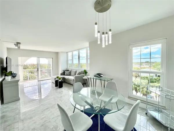 250 NE 20th Street 5250, Boca Raton, FL 33431