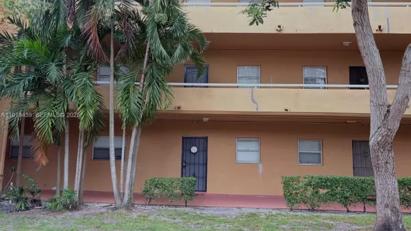 4111 Stirling Road, Unit 102, Dania Beach, FL, 33314