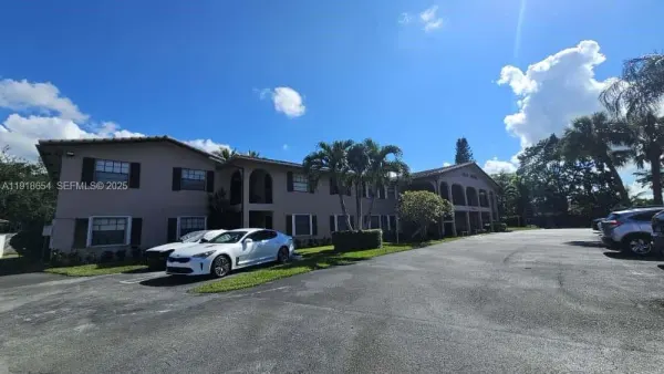 3307 NW 108th Drive, Unit 8b, Coral Springs, FL, 33065