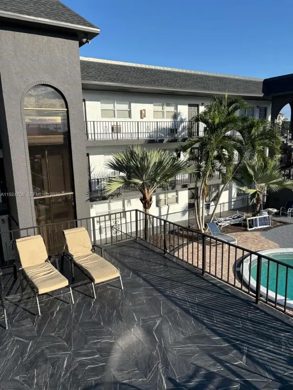 1100 NE 9th Avenue, Unit 203, Fort Lauderdale, FL, 