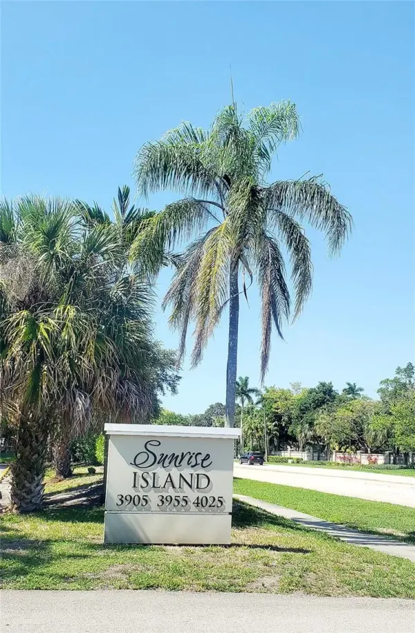 3905 N Nob Hill Road, Unit 510, Sunrise, FL, 33351
