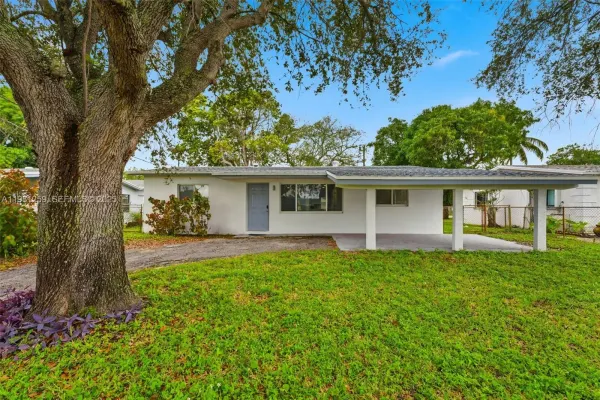 671 NW 23rd Terrace, Pompano Beach, FL 33069