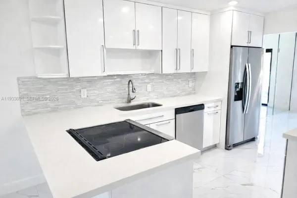 9723 N New River Canal Road, Unit 416, Plantation, FL, 33324