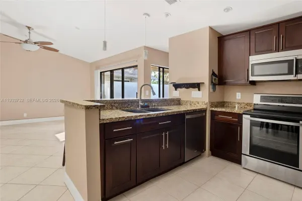 3074 S Oakland Forest Drive, Unit 702, Oakland Park, FL, 33309