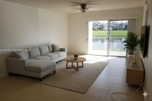 461 SW 113th Way, Unit 461, Pembroke Pines, FL, 33025