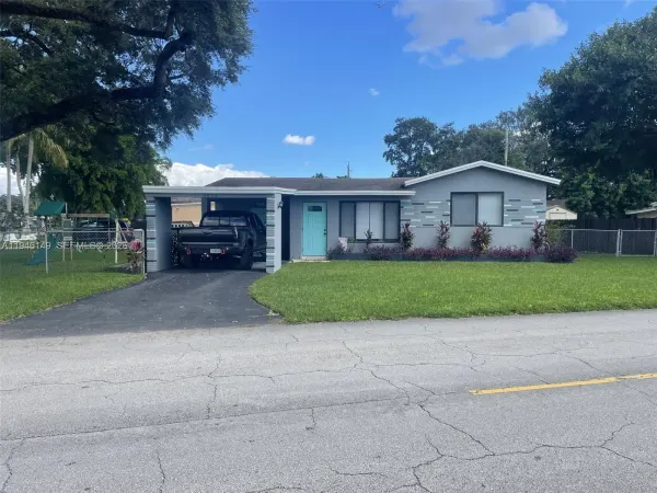 6852 SW 11th Street, Pembroke Pines, FL, 33023