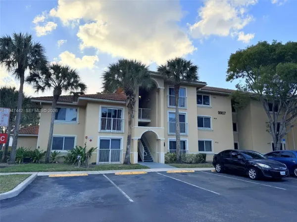 9907 Westwood Drive, Unit 21-2, Tamarac, FL, 33321