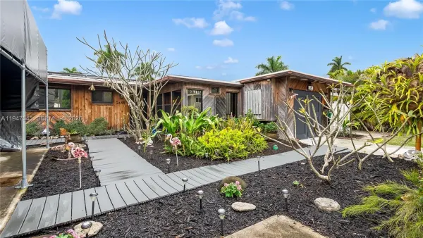 2455 Flamingo Lane, Fort Lauderdale, FL 33312