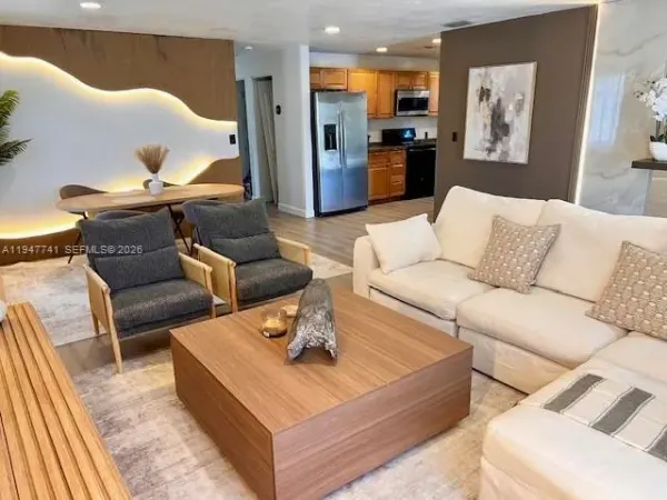 601 NW 10th Street, Hallandale Beach, FL, 33009