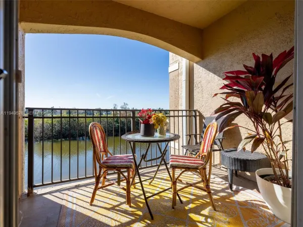 11700 SW 2nd Street, Unit 13202, Pembroke Pines, FL, 33025