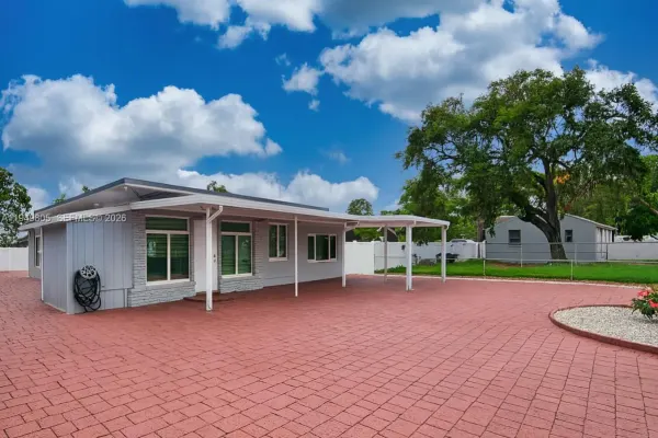 6120 Hayes Street, Hollywood, FL, 33024