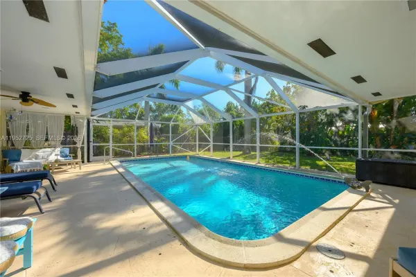 550 NE 5th Street, Pompano Beach, FL, 33060