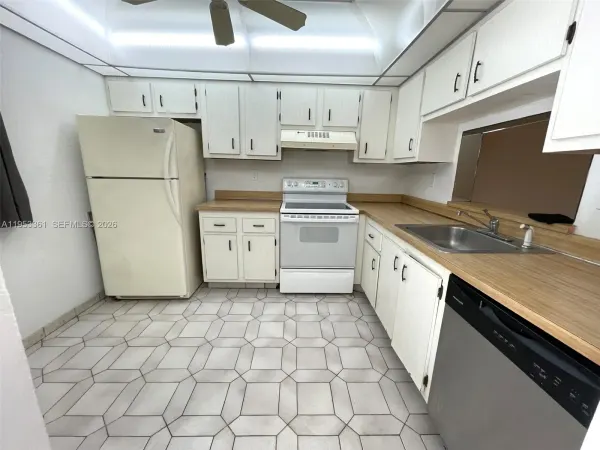 1810 SW 81st Avenue, Unit 2401, North Lauderdale, FL, 33068
