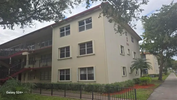 13300 SW 1st Street, Unit 114o, Pembroke Pines, FL, 33027