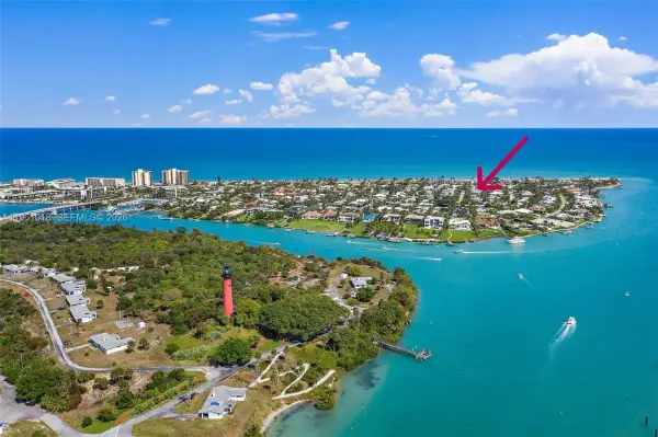 219 Colony Road, Jupiter Inlet Colony, FL, 33469