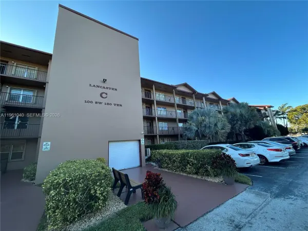 100 SW 130th Terrace 109c, Pembroke Pines, FL 33027