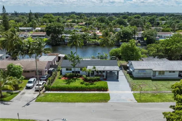 390 NW 40th Street, Deerfield Beach, FL 33064