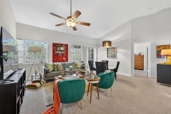 2890 N Oakland Forest Drive 308, Oakland Park, FL 33309