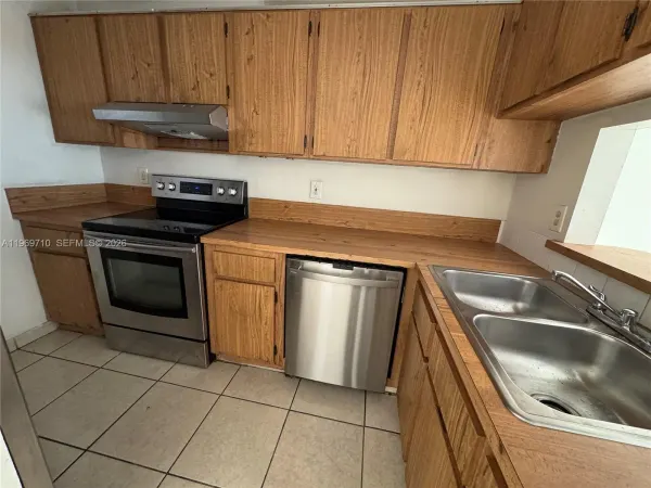 1024 Twin Lakes Drive, Unit 21f, Coral Springs, FL, 33071
