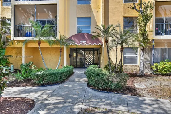 450 NW 20th Street 212, Boca Raton, FL 33431