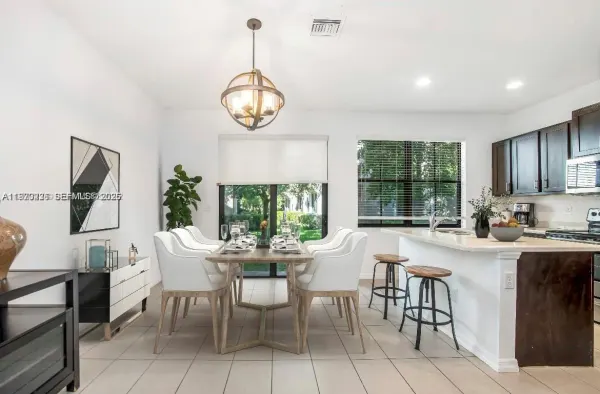 3327 NW 10th Avenue, Pompano Beach, FL 33064
