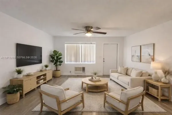 17 NE 2nd Avenue, Unit 108, Dania Beach, FL, 33004