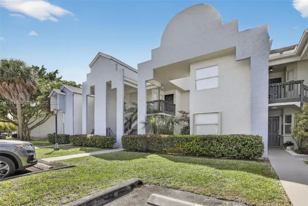 430 SW 113th Way 430, Pembroke Pines, FL 33025
