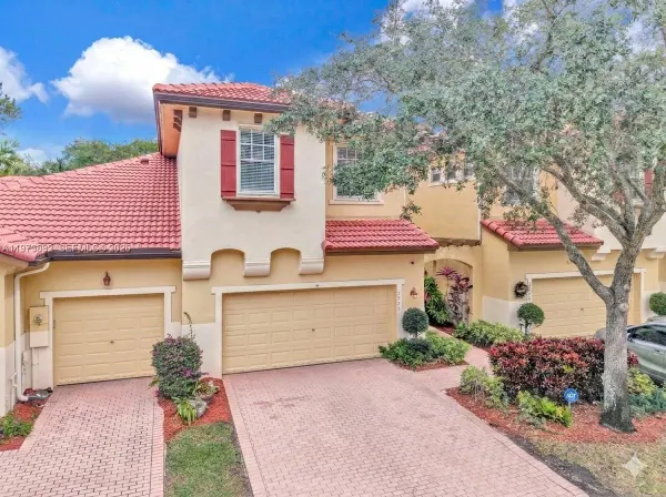 5731 NW 120th Avenue, Coral Springs, FL 33076