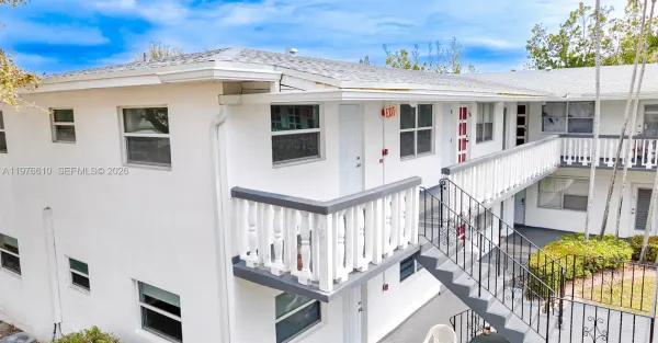 2458 Polk Street, Unit 201, Hollywood, FL, 33020
