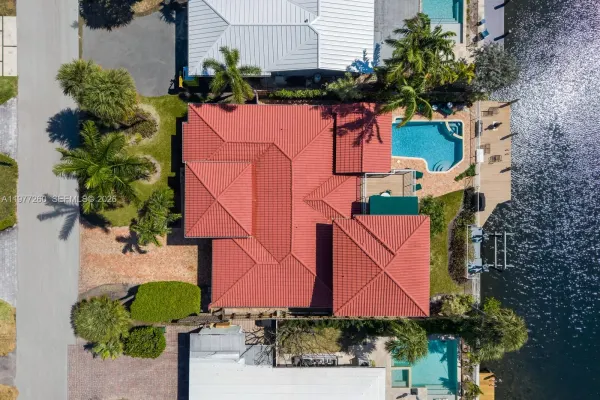 2046 NE 15th Street, Fort Lauderdale, FL 33304