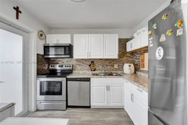 4650 Washington Street, Unit 209, Hollywood, FL, 33021