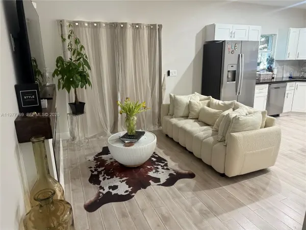 1035 NW 2nd Avenue, Fort Lauderdale, FL, 33311