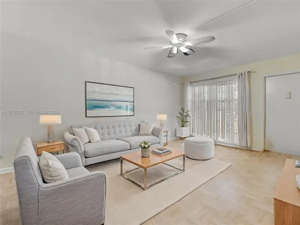 2050 NE 39th Street, Unit W212, Lighthouse Point, FL, 33064