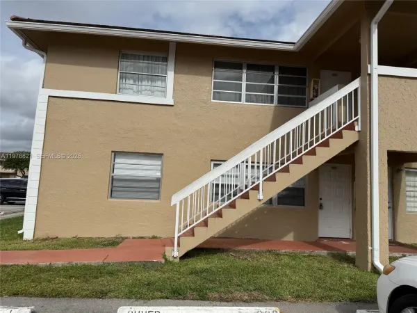 1001 Twin Lakes Drive, Unit 29d, Coral Springs, FL, 33071