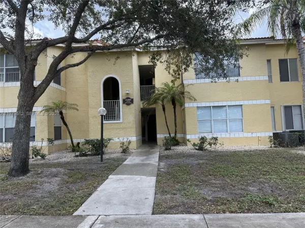 13090 Vista Isles Drive, Unit 126, Sunrise, FL, 33325