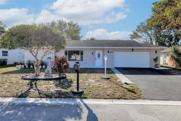 8209 NW 91st Avenue, Tamarac, FL, 33321