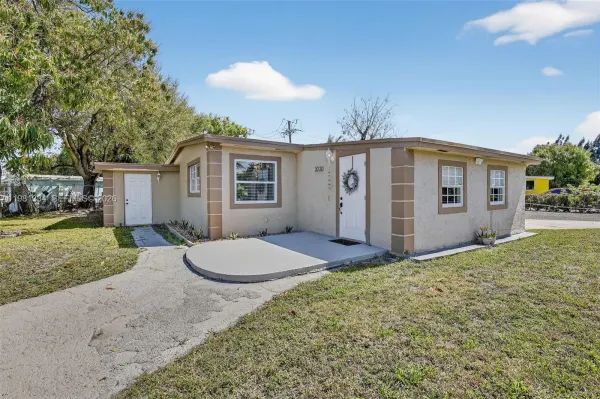 3220 NW 2nd Street, Lauderhill, FL 33311