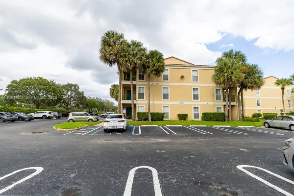 777 Riverside Drive, Unit 1537, Coral Springs, FL, 33071