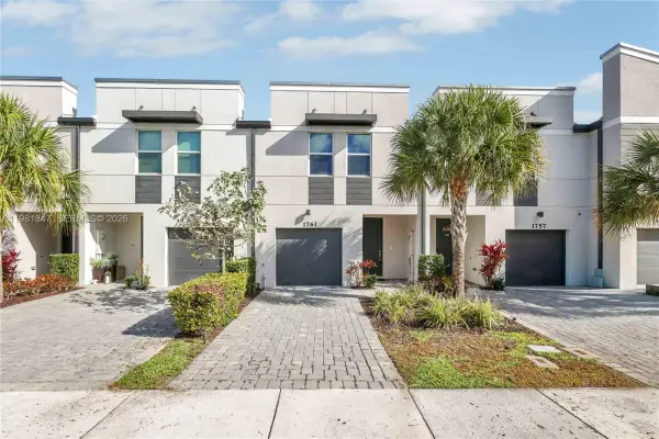 1761 Lindley Street, Mangonia Park, FL 33407