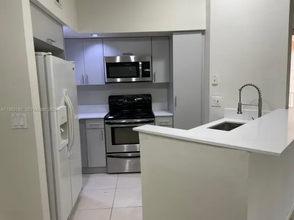 3480 N Pinewalk Drive, Unit N 135, Margate, FL, 33063