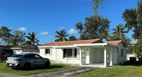 2400 N 57th Way, Hollywood, FL, 33021